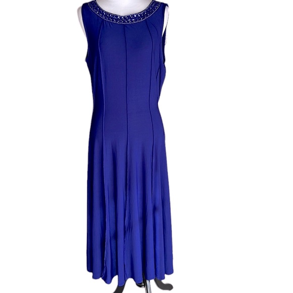 〰️ Forever Woman Beaded Neck Dress 〰️ - Picture 1 of 10